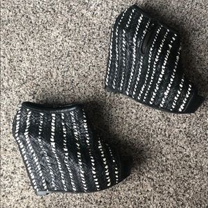 👠 Host Pick- Zara Women Woven Platforms sz. 37